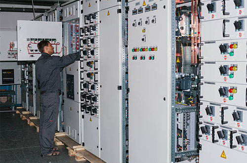 Switchgear voltase kurang nduweni kakehan sirkuit cendhak